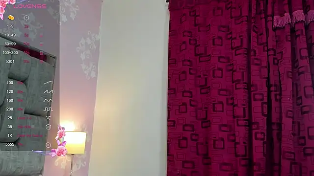 Snapshot of ValentinaThomas chatting on March 20, 11:45 pm ValentinaThomas online show from March 20, 11:45 pm