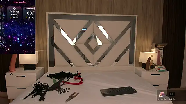 Snapshot of ValentinaThomas chatting on October 2, 7:32 pm ValentinaThomas online show from October 2, 7:32 pm