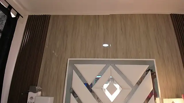 Snapshot of ValentinaThomas chatting on October 16, 6:31 pm ValentinaThomas online show from October 16, 6:31 pm