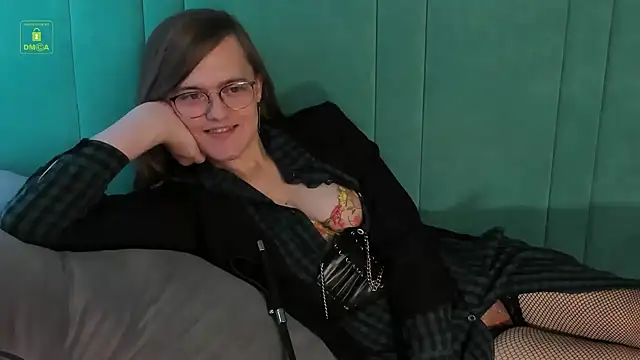 Snapshot of YukoFanee chatting on December 19, 8:34 pm YukoFanee online show from December 19, 8:34 pm