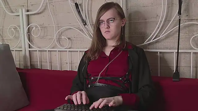 Snapshot of YukoFanee chatting on February 28, 10:30 am YukoFanee online show from February 28, 10:30 am