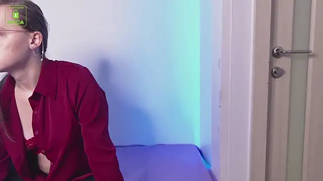 Snapshot of YukoFanee chatting on September 25, 3:49 pm YukoFanee online show from September 25, 3:49 pm