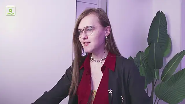 Snapshot of YukoFanee chatting on November 20, 8:19 pm YukoFanee online show from November 20, 8:19 pm