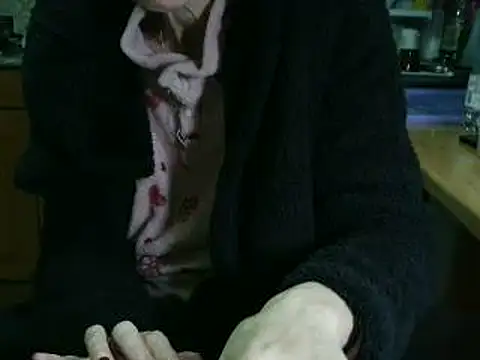 VeneRed online show from February 4, 5:52 pm