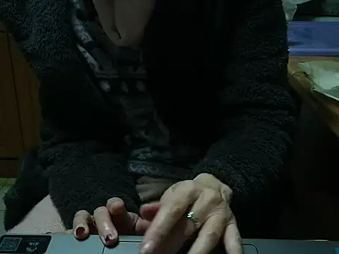 VeneRed online show from February 9, 5:39 pm