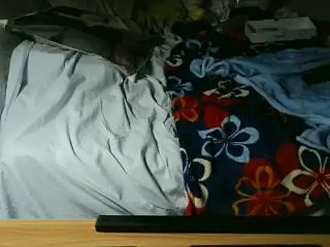 Snapshot of VeneRed chatting on May 20, 6:58 pm VeneRed online show from May 20, 6:58 pm