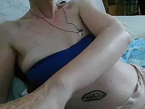 Snapshot of VeneRed chatting on June 27, 12:22 pm VeneRed online show from June 27, 12:22 pm