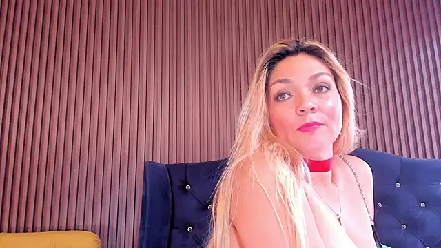 MalorySweet online show from January 6, 4:34 pm