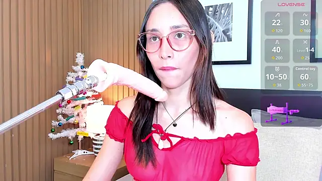 Snapshot of doll_bella_ chatting on December 5, 7:54 pm doll bella online show from December 5, 7:54 pm