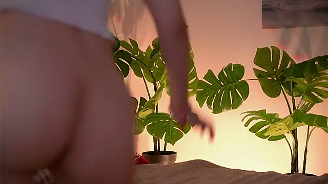 Tonyyxxx online show from March 1, 6:35 am