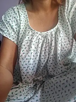 Melody Shyla online show from December 4, 3:27 am