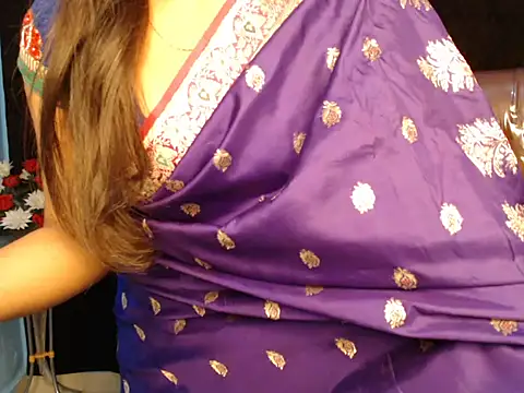 Snapshot of Wish_Queen chatting on February 18, 1:00 pm Wish Queen online show from February 18, 1:00 pm