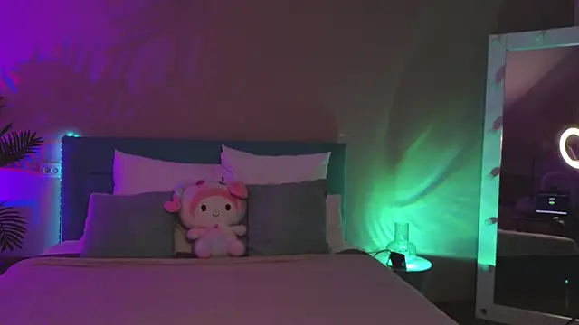 L1ittle kitty  online show from August 1, 5:07 am