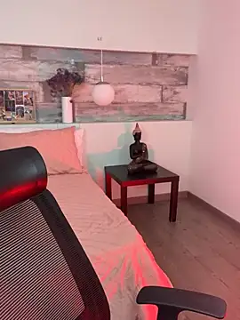 Alisha-Bond online show from January 13, 12:09 am