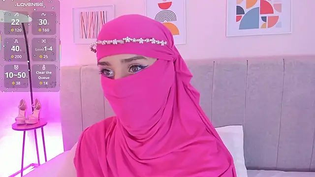 Snapshot of rawiya chatting on November 4, 12:26 pm rawiya online show from November 4, 12:26 pm