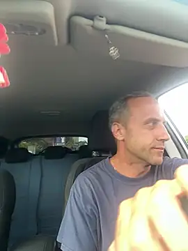 Snapshot of Lecatore80 chatting on August 3, 4:11 pm Lecatore80 online show from August 3, 4:11 pm