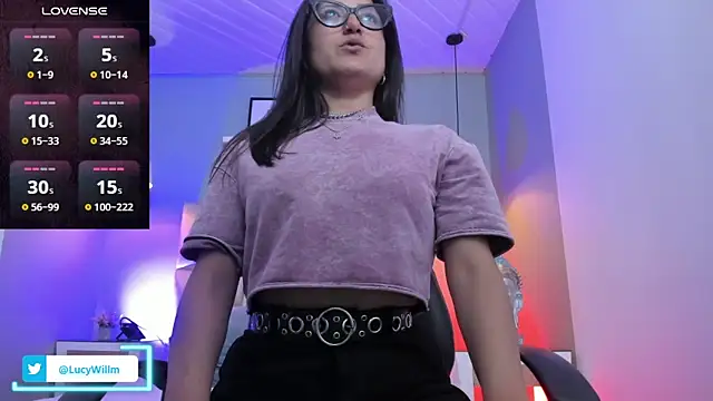 Lucy Williiams online show from February 12, 7:20 pm