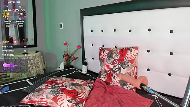 valeria hurtado online show from December 19, 8:02 am