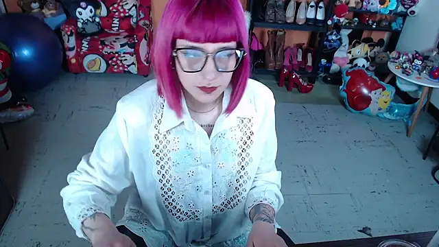 MissMiia2 online show from January 6, 7:17 pm