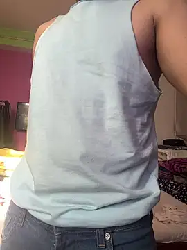 Snapshot of alburt_1996 chatting on December 27, 3:53 am alburt 1996 online show from December 27, 3:53 am