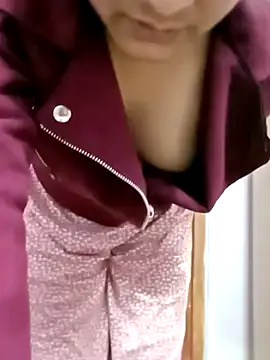 Snapshot of Indianhyna chatting on December 20, 8:49 am Indianhyna online show from December 20, 8:49 am