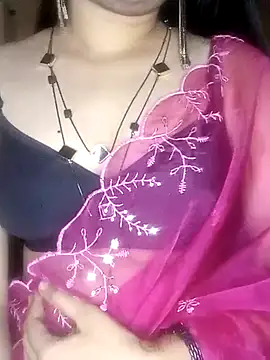 Snapshot of Indianhyna chatting on February 14, 4:09 pm Indianhyna online show from February 14, 4:09 pm