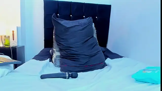 kathyajhonss online show from March 1, 2:04 am