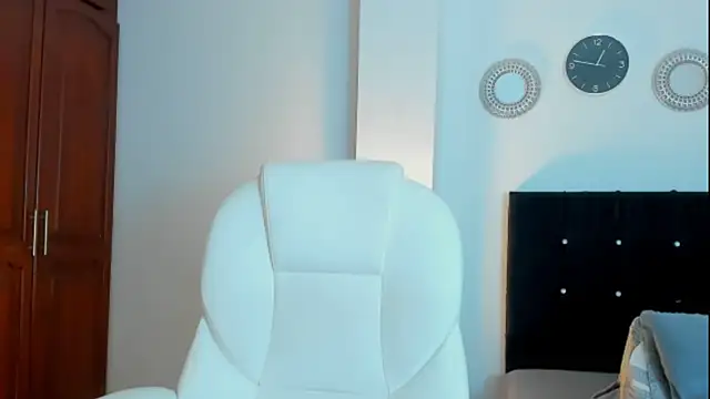 kathyajhonss online show from November 8, 11:36 pm