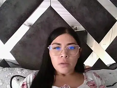 PERLA LOVE SEXY online show from November 4, 8:52 pm