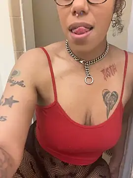Princess Desirae online show from May 18, 5:57 am