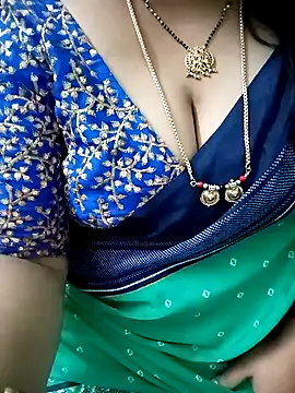 Snapshot of your-sameera chatting on January 25, 8:21 am your-sameera online show from January 25, 8:21 am