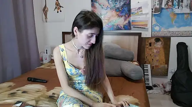 Snapshot of Iren chatting on March 8, 2:45 am Iren online show from March 8, 2:45 am