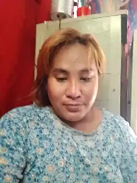 Snapshot of UrAmazingCassy chatting on October 2, 3:02 am UrAmazingCassy online show from October 2, 3:02 am