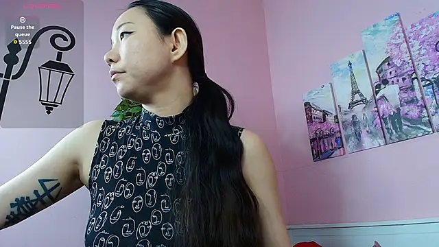 Snapshot of Inari_Okami_ chatting on May 8, 11:26 am Inari Okami online show from May 8, 11:26 am