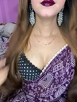 Diamond queeen online show from May 2, 8:47 pm