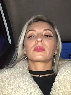 Snapshot of Diamond_Bunny_ chatting on January 7, 1:24 pm Diamond Bunny online show from January 7, 1:24 pm