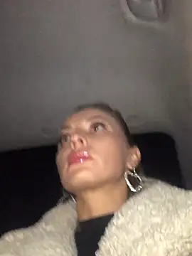 Snapshot of Diamond_Bunny_ chatting on January 9, 2:07 pm Diamond Bunny online show from January 9, 2:07 pm