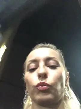 Snapshot of Diamond_Bunny_ chatting on January 9, 5:11 pm Diamond Bunny online show from January 9, 5:11 pm