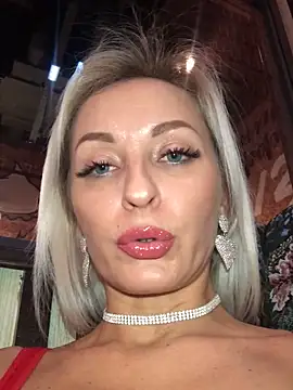 Snapshot of Diamond_Bunny_ chatting on January 10, 4:20 pm Diamond Bunny online show from January 10, 4:20 pm