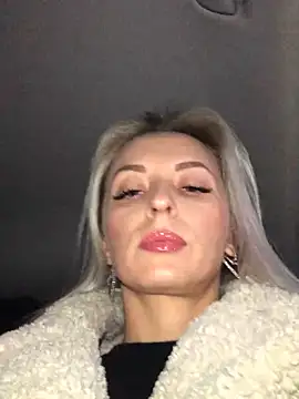 Snapshot of Diamond_Bunny_ chatting on January 13, 3:04 pm Diamond Bunny online show from January 13, 3:04 pm