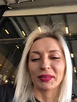 Snapshot of Diamond_Bunny_ chatting on February 5, 1:54 pm Diamond Bunny online show from February 5, 1:54 pm