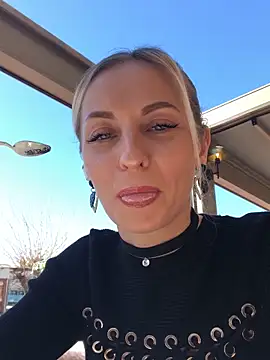 Snapshot of Diamond_Bunny_ chatting on March 12, 12:47 pm Diamond Bunny online show from March 12, 12:47 pm