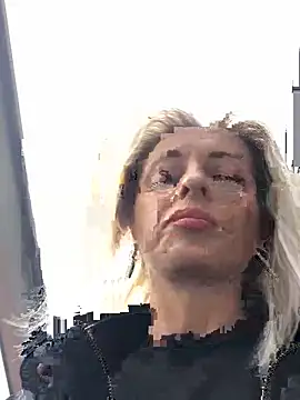 Snapshot of Diamond_Bunny_ chatting on March 13, 2:01 pm Diamond Bunny online show from March 13, 2:01 pm