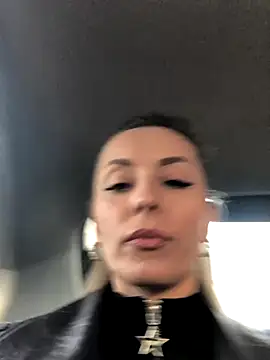 Snapshot of Diamond_Bunny_ chatting on November 5, 1:55 pm Diamond Bunny online show from November 5, 1:55 pm