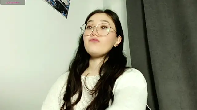 Snapshot of Jennatyan chatting on March 11, 4:51 pm Jennatyan online show from March 11, 4:51 pm