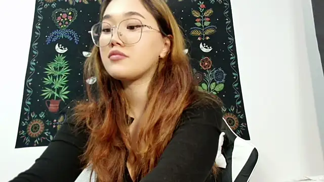 Snapshot of Jennatyan chatting on September 19, 1:45 pm Jennatyan online show from September 19, 1:45 pm