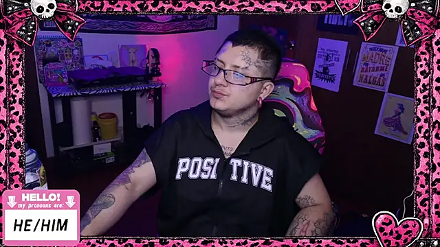 Snapshot of masterkevinftm chatting on June 3, 4:37 am masterkevinftm online show from June 3, 4:37 am