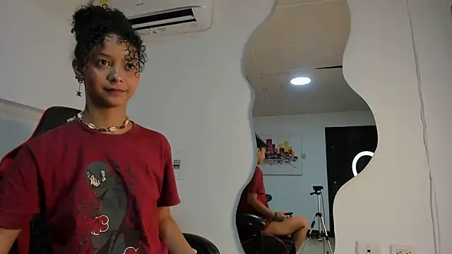 Milanxht online show from January 19, 9:02 pm