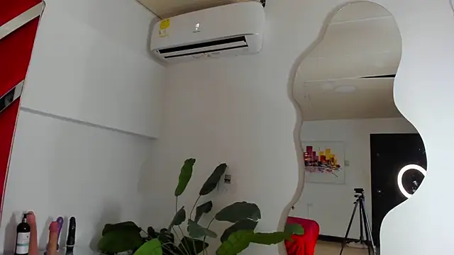 Milanxht online show from March 1, 9:26 pm