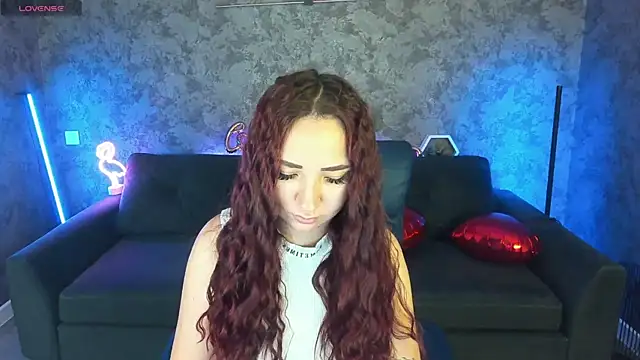 ElysLunar online show from February 16, 6:42 am